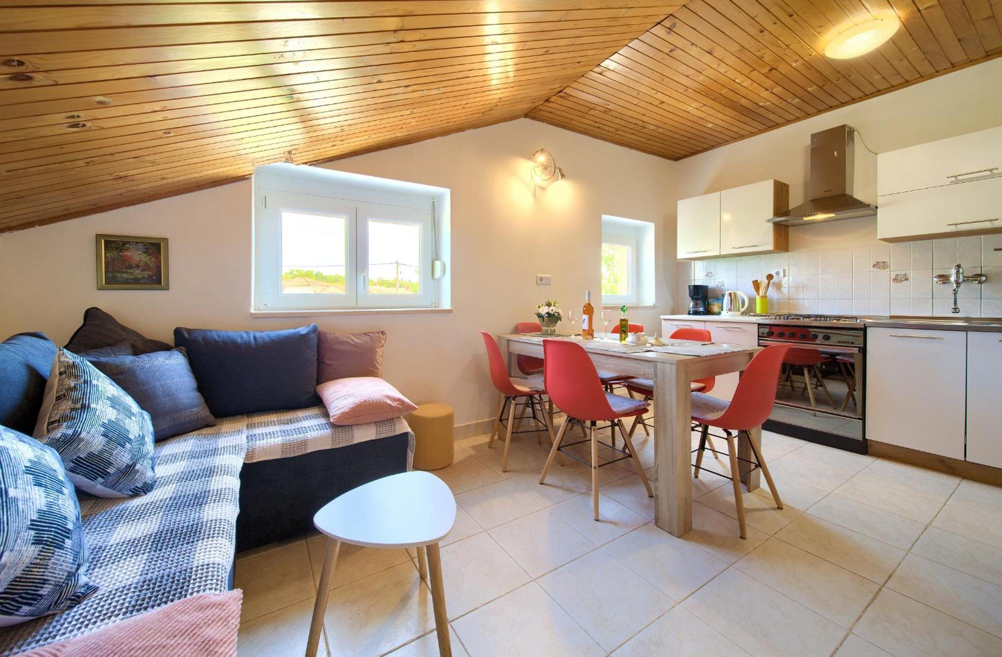 Apartment Lipovac Малинска Екстериор снимка